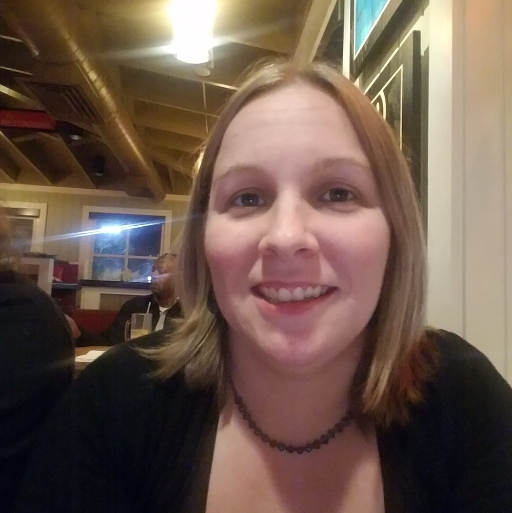 Meet your Posher, Laura